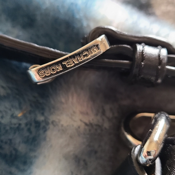 Michael Kors Hamilton Slouchy Satchel W/ Detachable Strap Black EUC - Picture 5 of 9